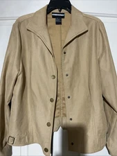 Requirements Women’s XL Jacket Tan Snap Front Topstitch Textured EUC