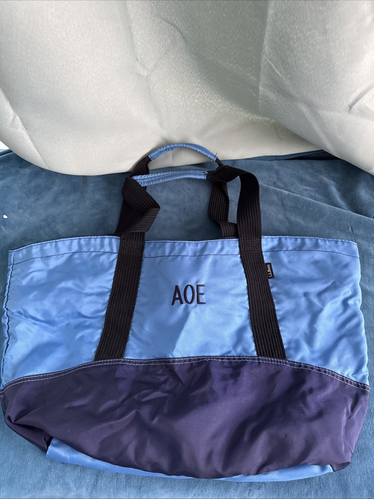 LL Bean Medium Blue Lightweight Nylon Adventure Boat & Tote Bag