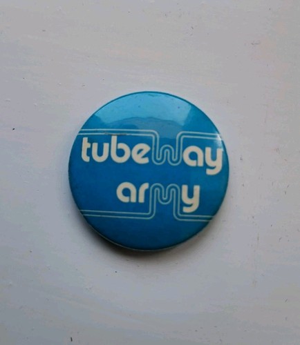 ORIGINAL 80er BLECHABZEICHEN GARY NUMAN / TUBEWAY ARMY