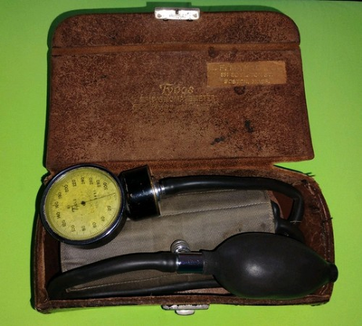 #ad Vtg Blood Pressure Military Tychos Taylor Sphygmomanometer Cuff TESTED WORKS $47.99