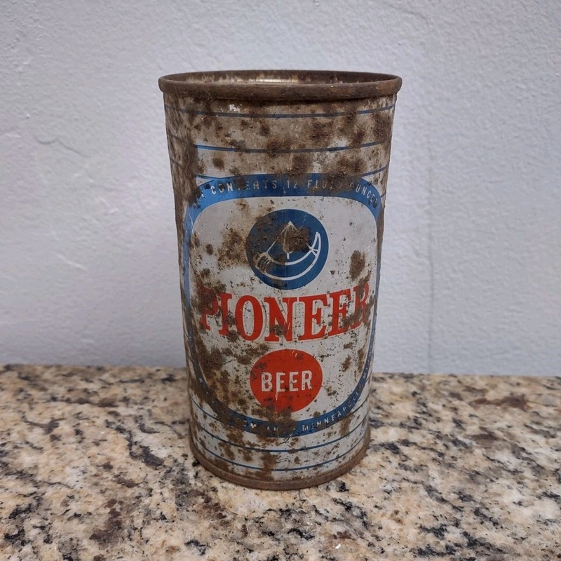 Pioneer Vintage Flat Top Beer Can US Breweriana Collectible