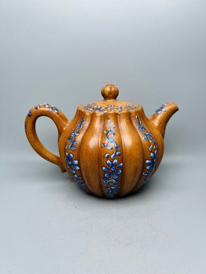 Yixing Zisha Clay Teapot Dark Functional Vintage Sculpted