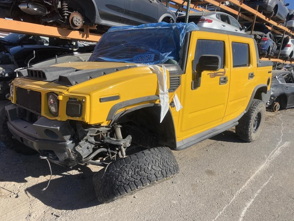 Used Air Cleaner Assembly fits: 2005 Hummer H2  Grade A - Image 3 of 4