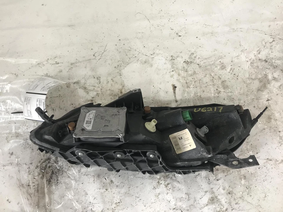 Conjunto de faros derechos usados se adapta a: Jeep Cherokee 2016 proyector halógeno derecho G Foto 2 de 4