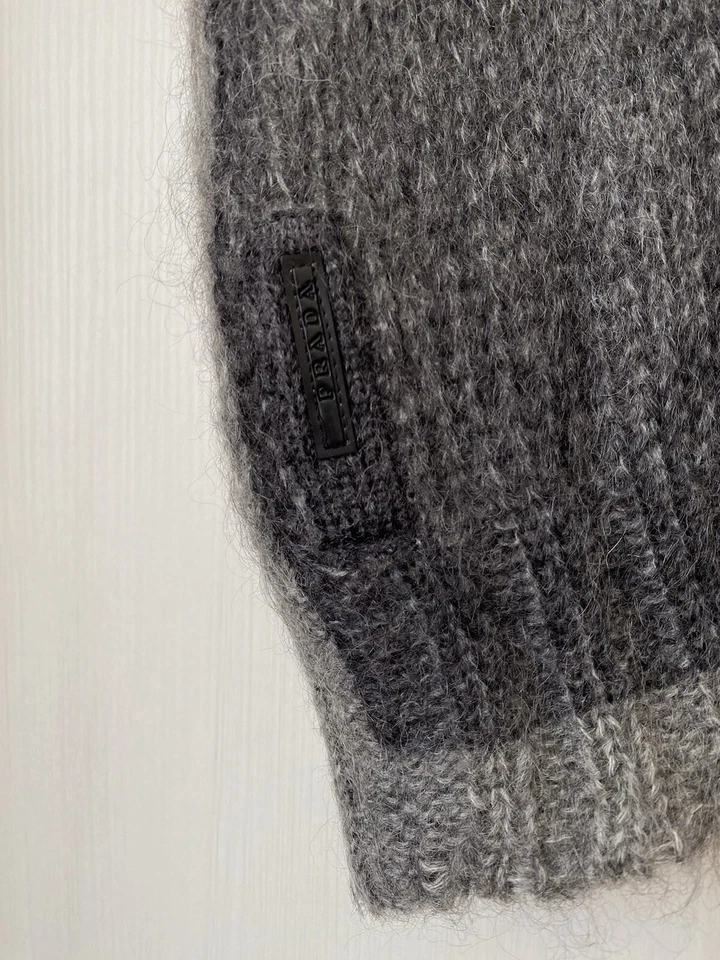PRADA Mohair Short Sleeve V-Neck Sweater Size 44 - Image 2 of 4
