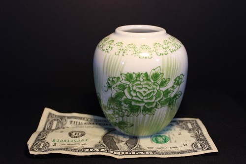 Vintage - HEYGILL - Asian Theme Ginger Jar - White with Green Decoration - Used - Picture 8 of 8