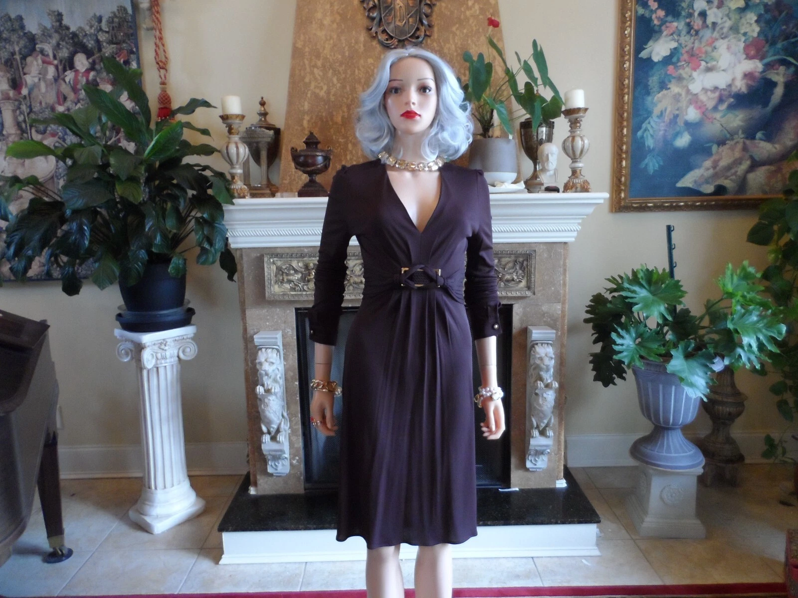 Robe fourreau à col en V chocolat marron soie Gucci taille M