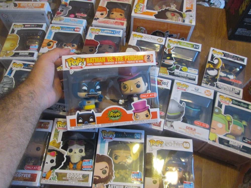 FUNKO POP HEROES BATMAN VS.THE PENGUIN CLASSIC TV SERIES 2 PACK EXCLUSIVE TARGET