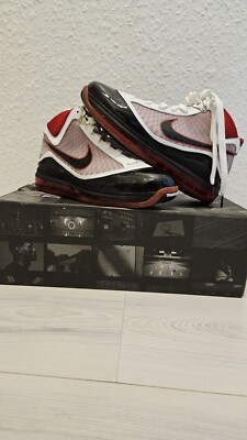 Nike Lebron 7