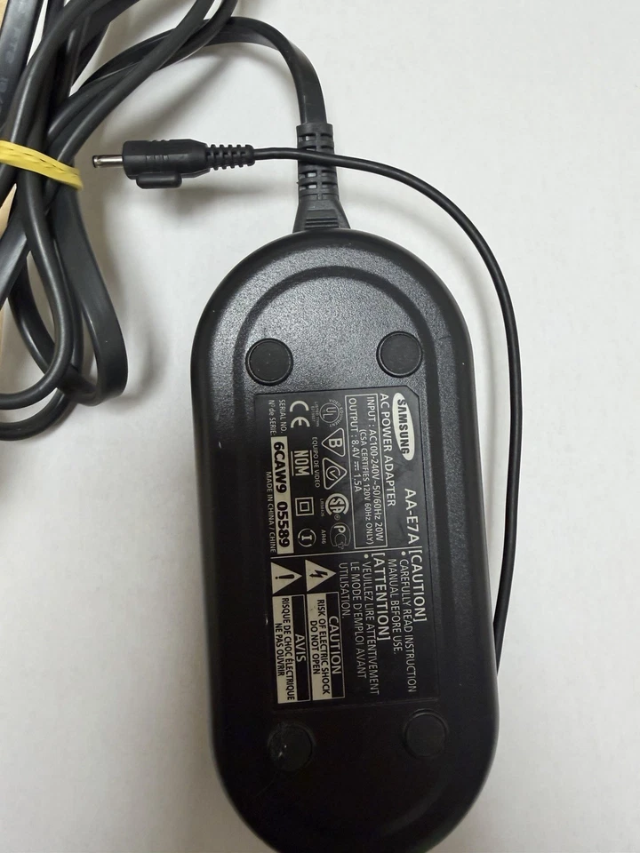 Подлинный адаптер переменного тока зарядное устройство Samsung AA-E7 8,4 В источник питания для видеокамеры камеры - Изображение 3 из 4