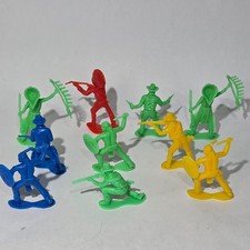 Lot of 11 VTG Red Yellow Green Blue Plastic Cowboy and Indian Native Figures