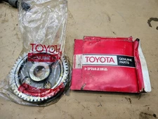 GENUINE TOYOTA LANDCRUISER TIMING GEAR 13523-60030