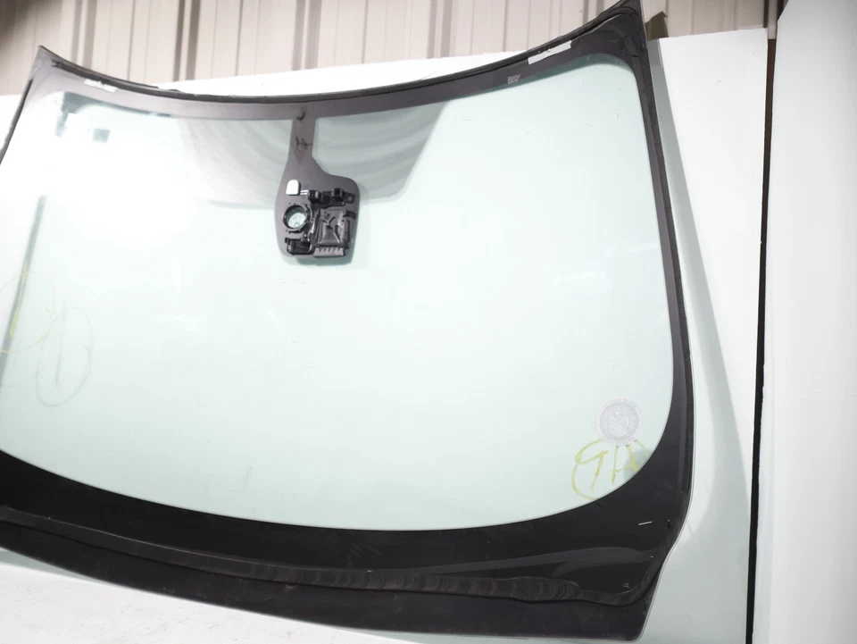 2016-2020 Infiniti XQ60 Front Windshield Glass CARLEX OEM 93K Foto 2 de 4