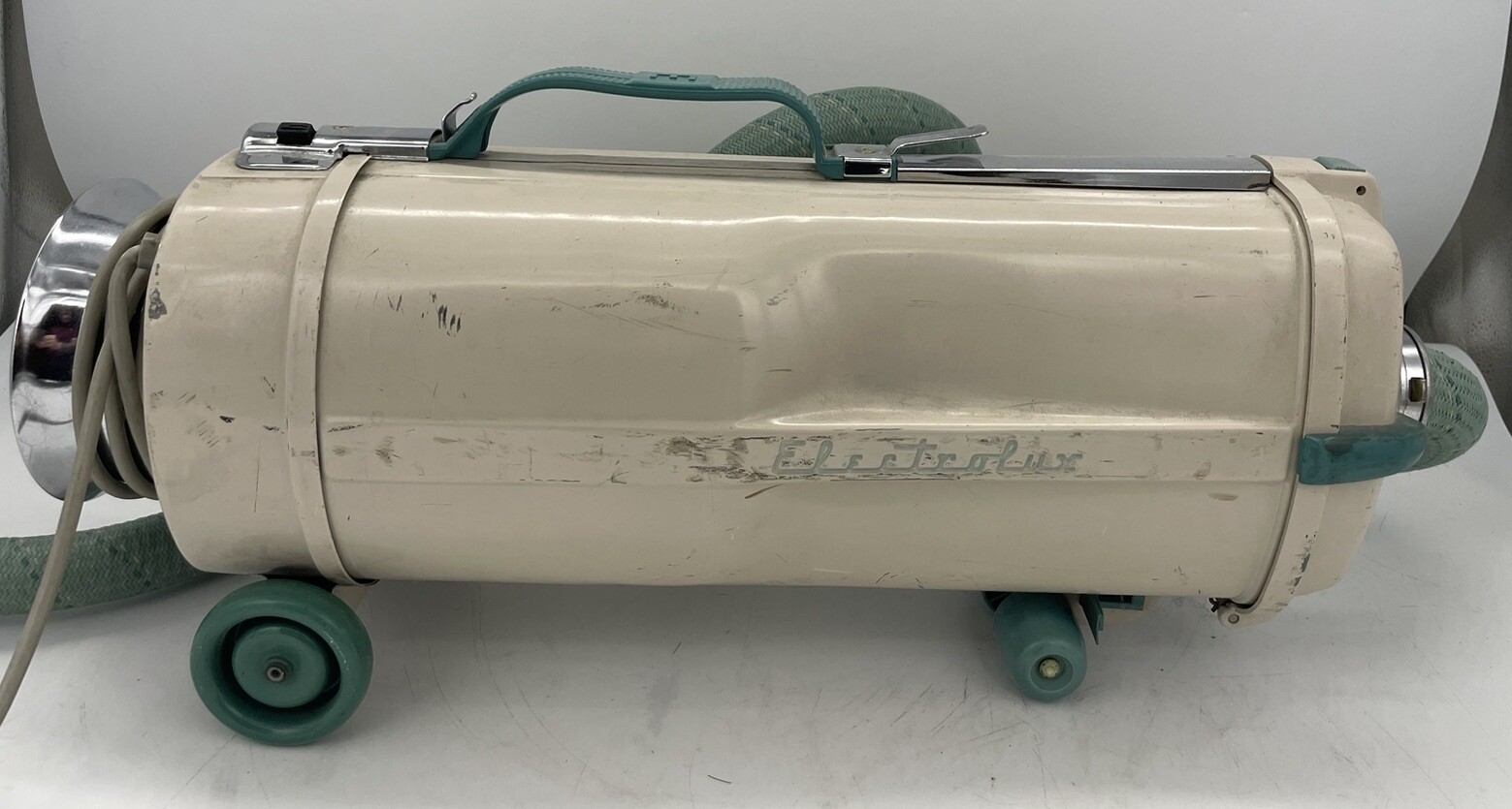 VTG Electrolux Model L White Canister Vacuum Cleaner. Tested! See Video