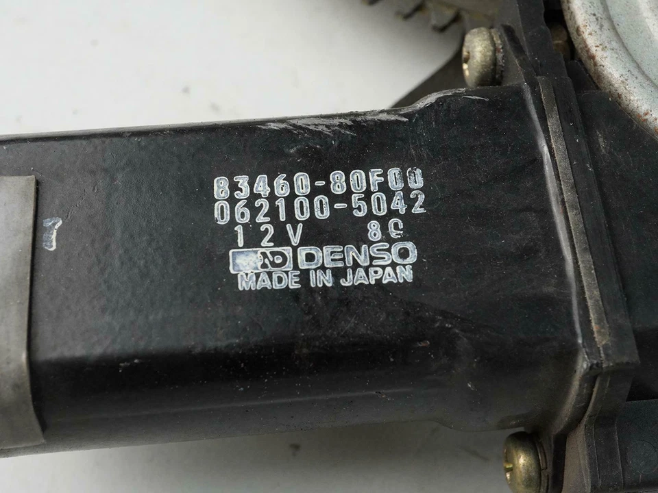 Регулятор стеклоподъемника двери Suzuki Esteem 1995 - 2002 годов выпуска с двигателем правый передний оригинальный - Изображение 3 из 4