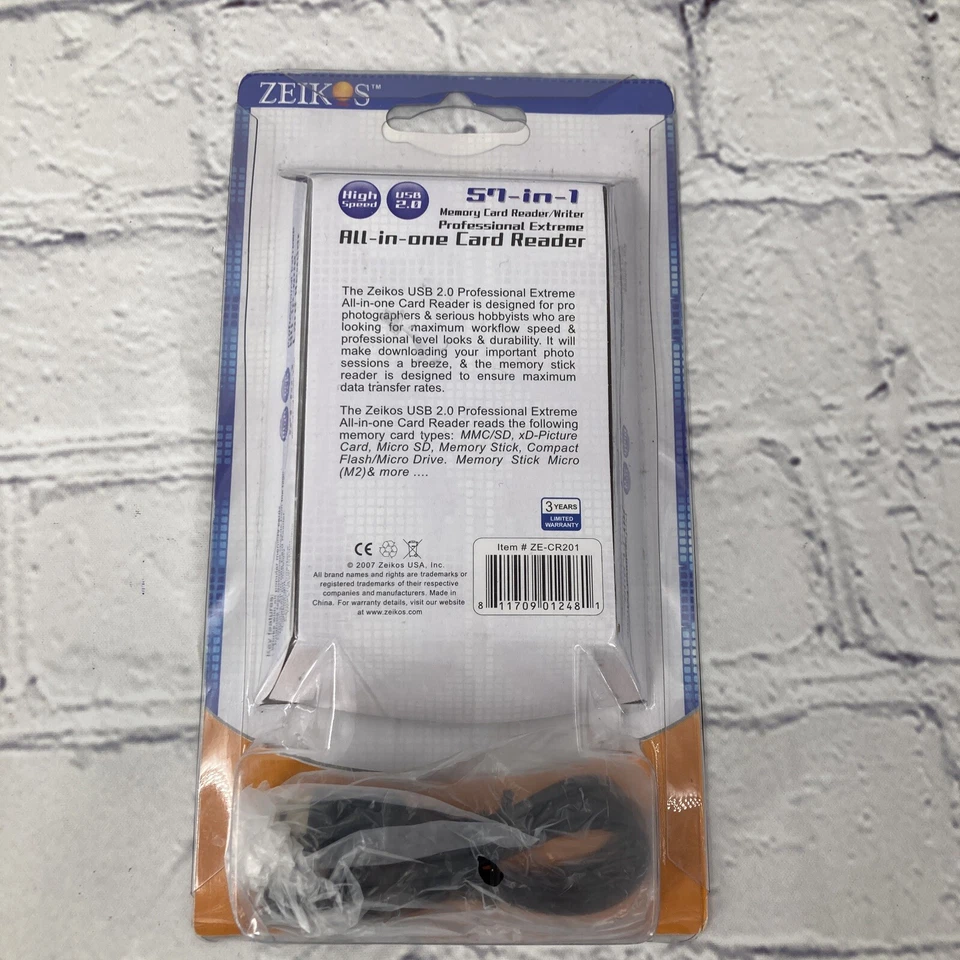 Zeikos High Speed 57-in-1 USB 2.0 Memory Card Reader Writer for all Memory Cards - Image 3 of 4