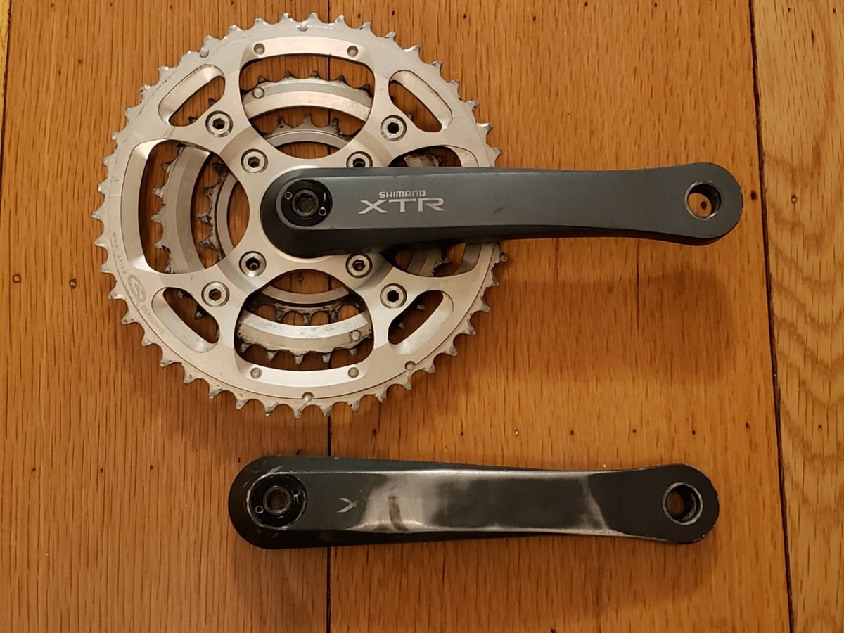 Shimano XTR M952 Crankset, 175mm 24/34/46T Mega 9 Triple Shimano XTR M952 Crankset, 175mm 24/34/46T Mega 9 Triple