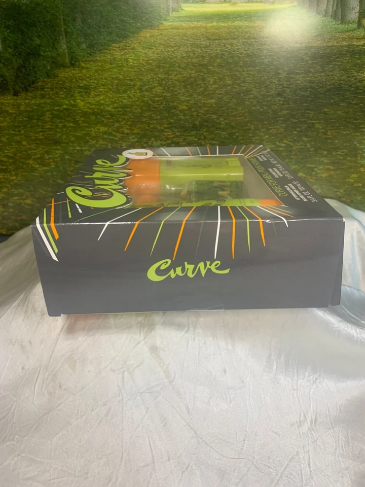 LIZ CLAIBORNE CURVE 75 ML COLONIA SP/ 100 ML DESPUÉS DEL AFEITADO/ 50 G DESODORANTE (JUEGO DE REGALO) Foto 4 de 4