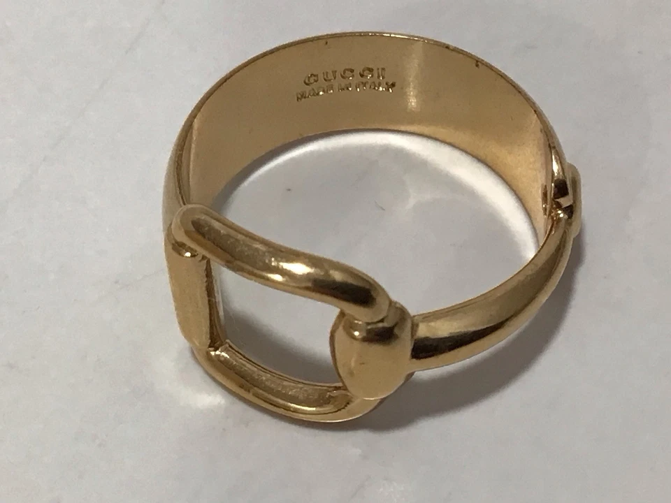 ANILLO SOPORTE BUFANDA FIRMADO GUCCI / Bolso protector Gucci Foto 2 de 4