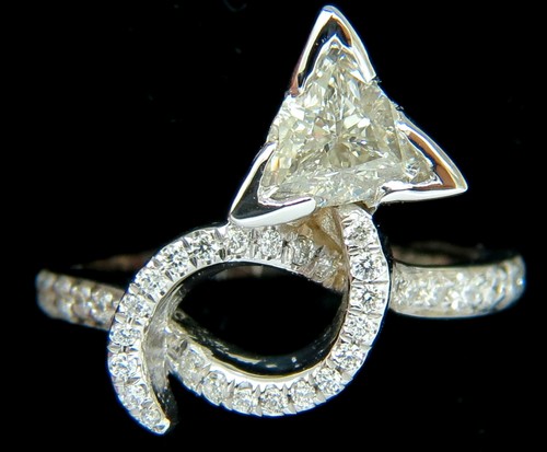 1.56CT TRILLIANT NATURAL DIAMOND CROSSOVER RING MODERN ERA 14KT GOLD *v - Picture 1 of 9