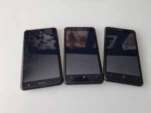 3 x Nokia Lumia 625 4,7" 512MB RAM/8GB ROM LTE schwarz Windows 8.1 Smartphone