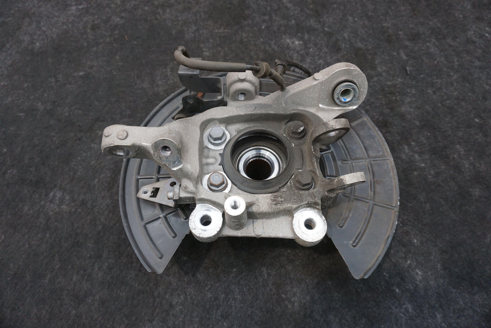 Rear Left Side Spindle Knuckle Hub Bearing 670035980 Maserati Ghibli M157 2017+