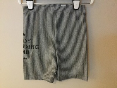 NWT WOMEN PUMP N POWER GRAY/WHITE STRIPED WORK OUT SHORTS SIZE M