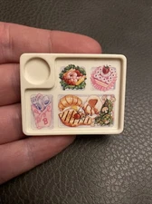 1999 Barbie Jumbo Jet Airplane Food Meal Trays Accessories School Cafeteria Tray