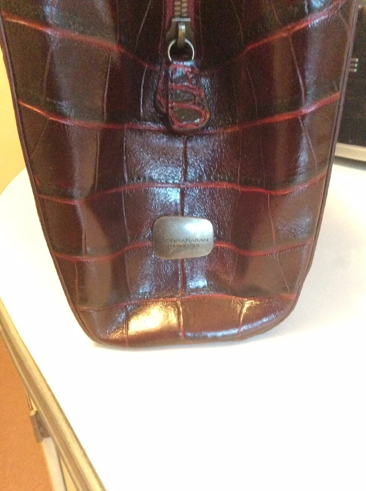 Donna Karan New York real crocodile Large Ladies Handbag Burgundy Made in Italy - Image 3 of 4