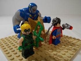 LEGO Hawkman Darkseid Minifigure Set - 76028 DC Justice League Darkseid Invasion