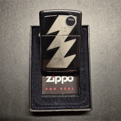 (B23 B27) Vintage Unused Zippo Black Lighter with Lightning Bolt Design