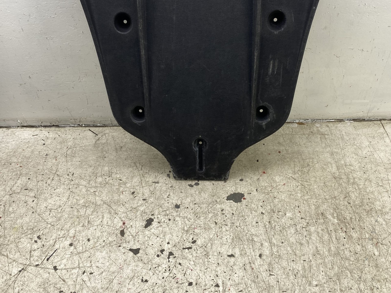 2014-2019 BENTLEY FLYING SPUR OEM REAR UNDERBODY SPLASH SHIELD GUARD COVER TRIM