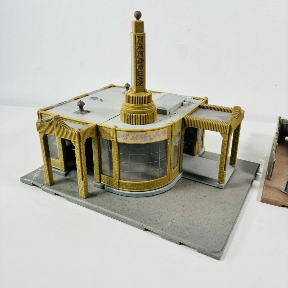 Disney Pixar Cars Radiator Springs + Ramone's House of Body Art Playset Bundle - Image 3 of 4