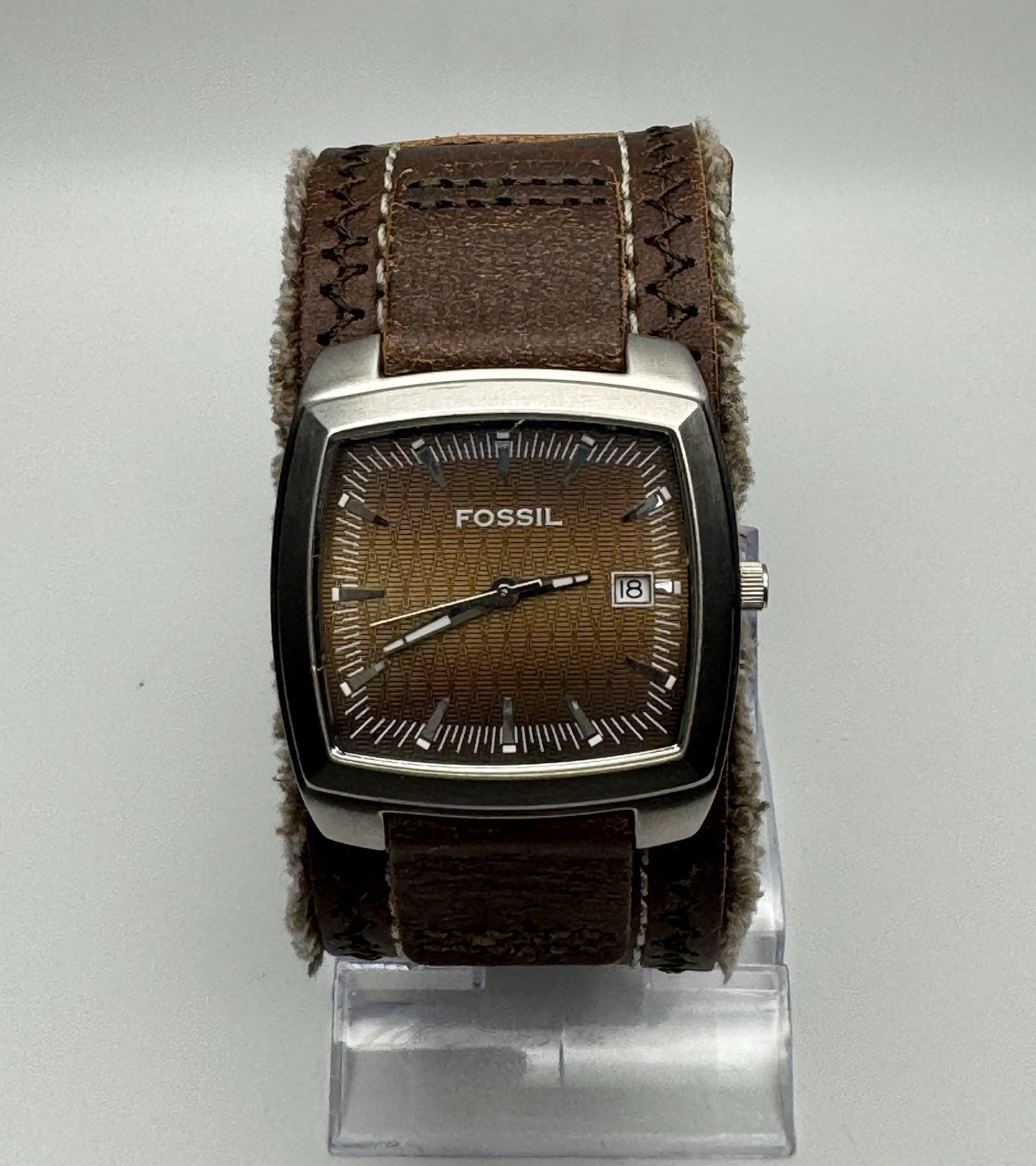 Fossil JR-8552 Wide Band Analog Quartz Mens Wrist Watch Pattern Brown Dial Date
