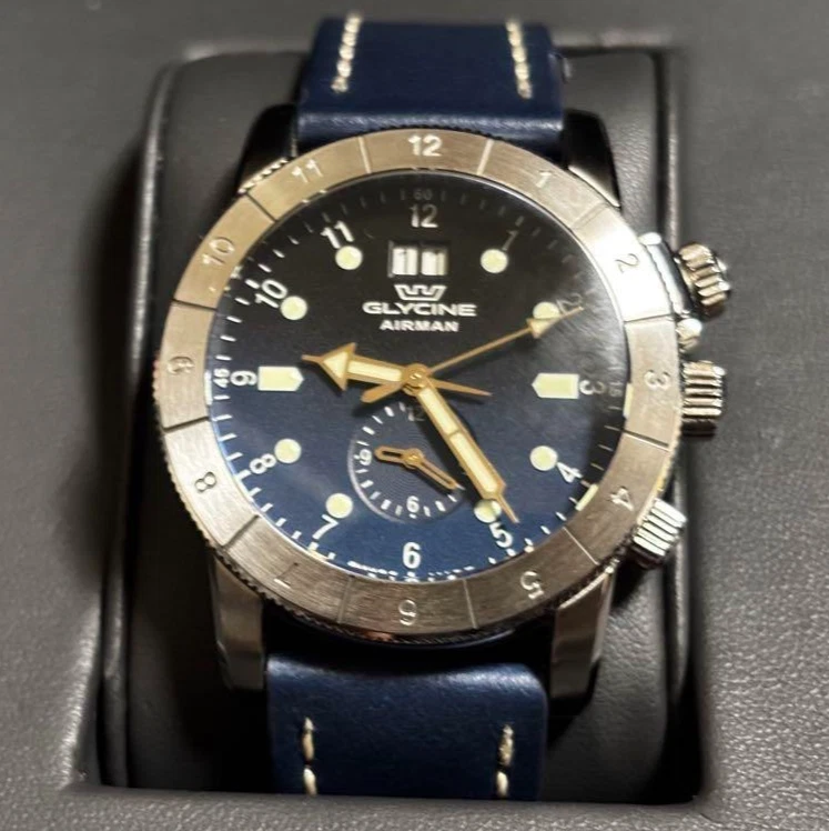 Caja de reloj de cuarzo Glycine Airman Gl0150 incluida esfera azul marino excelente Foto 3 de 4