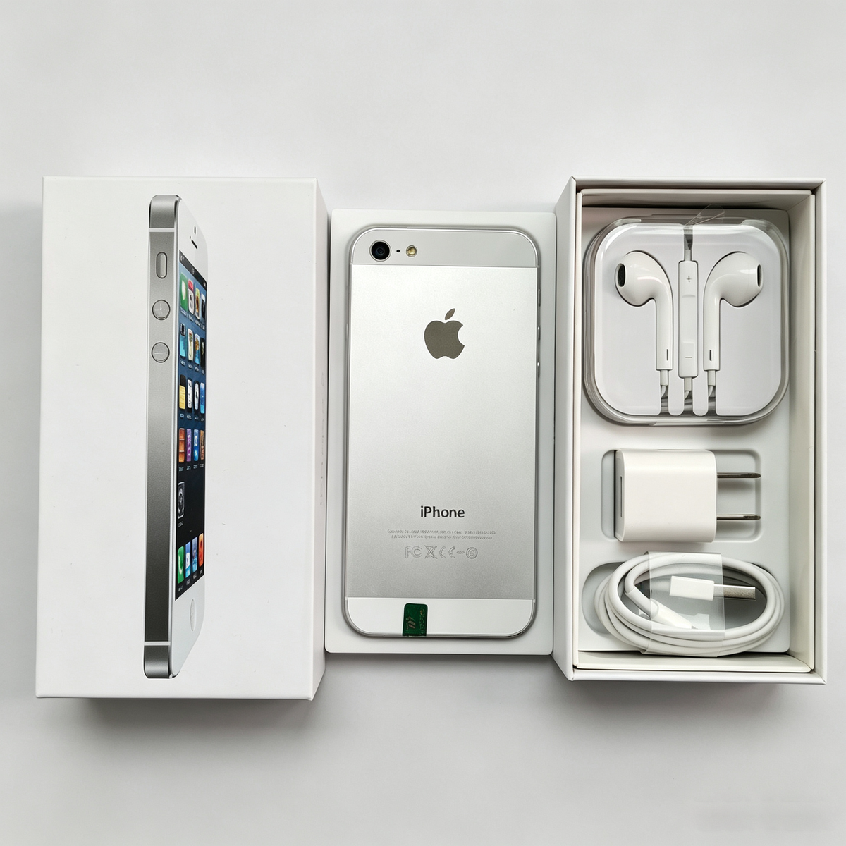 Apple iPhone 5 シルバー 本体 箱あり Apple iPhone 5 Factory UNLOCKED for any carrier 16/32GB New