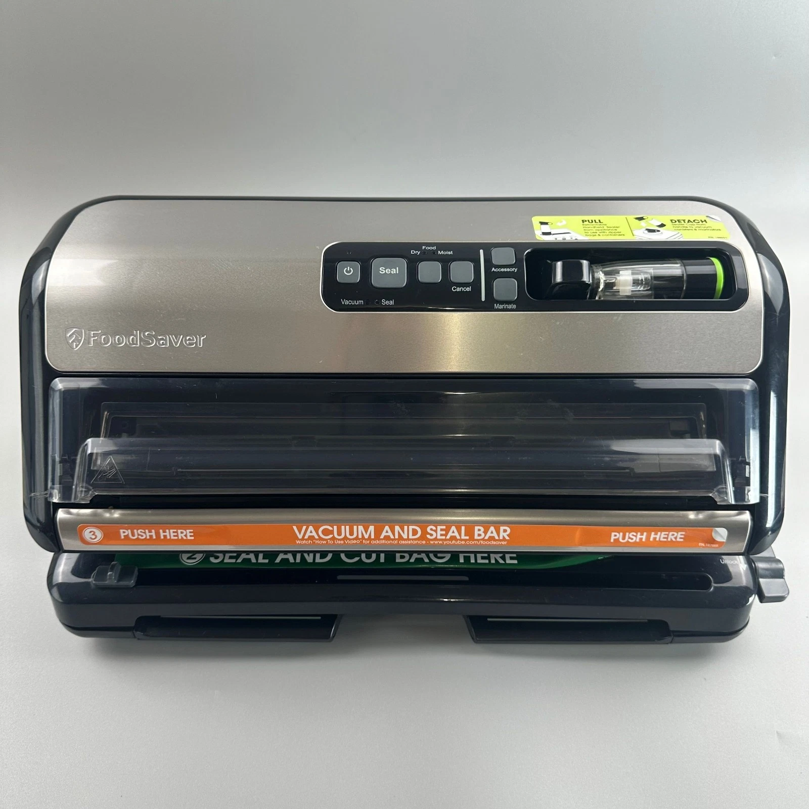 FoodSaver FM5200 2-in-1 Automatic Vacuum Sealer with Handheld Sealer