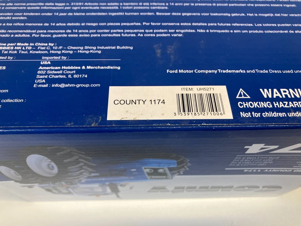 Universal hobbies 5271 Blue County 1174 model in 1/32 scale - Image 4 of 4