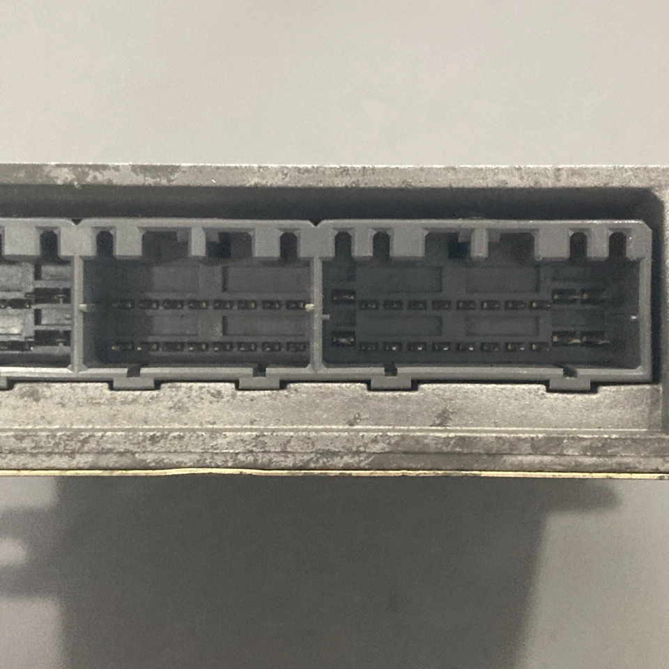 Honda Civic 1992-1995 ECU/ECM 37820-P06-A52 Foto 4 de 4