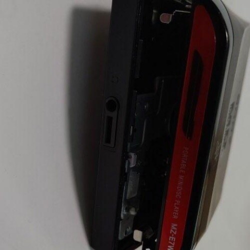 Sony MD Walkman MZ-E7W Black MiniDisc Player Junk main unit only  