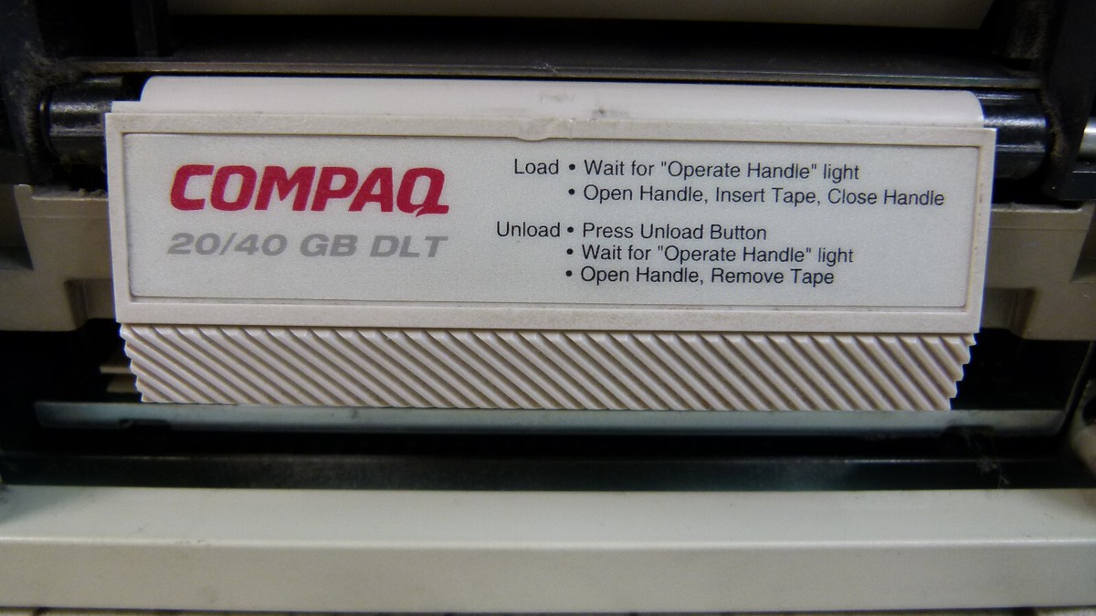 Compaq 20/40GB DLT Internal Tape Drive | eBay Compaq 20/40GB DLT Internal Tape Drive | eBay