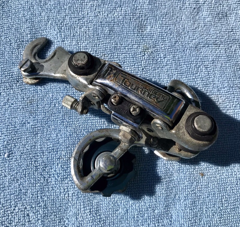Vintage Shimano Tourney Rear Derailleur RD-TY10 Axle Mount 5 Speed Silver 1988