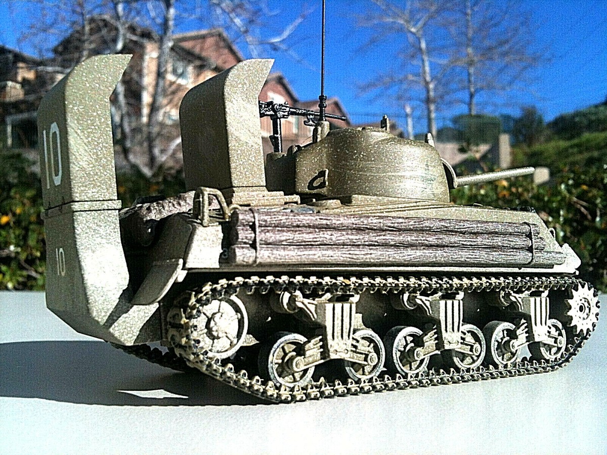 CORGI　CCS51020　1/50　M4A3 シャーマン　タンク　ジャンク Amazon.com: Corgi Diecast Sherman M4 A3 Late Version Tank