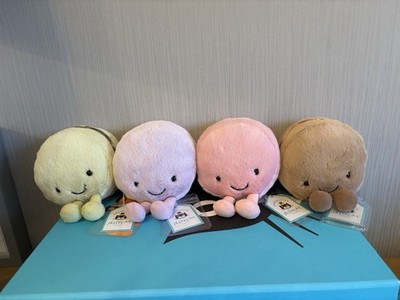 Authentisches Jellycat Macaron Paket - Mona, Mia, May und Max brandneu mit Etikett