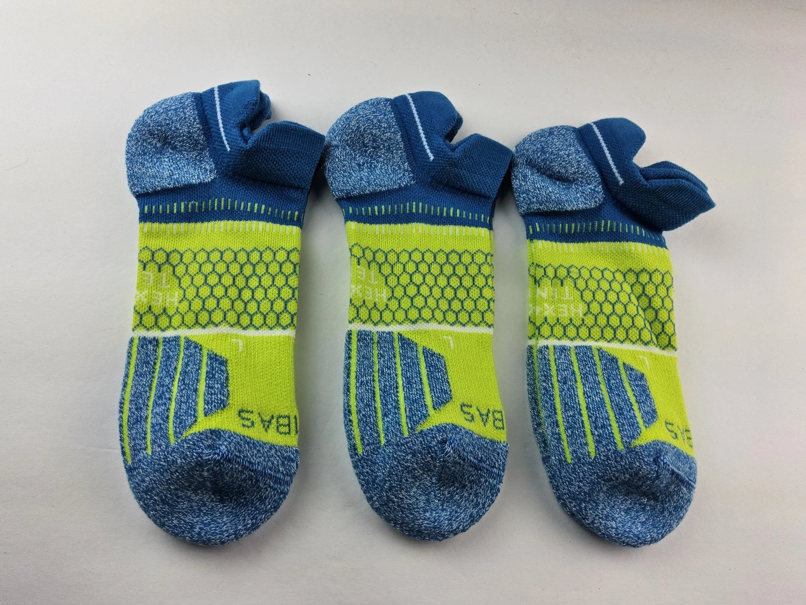 Bombas Hex-Tec Tennis Athletic Ankle Socks Lot Of 3 Pairs Size L