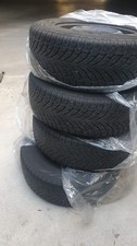 215 70 R16 gomme invernali con cerchi