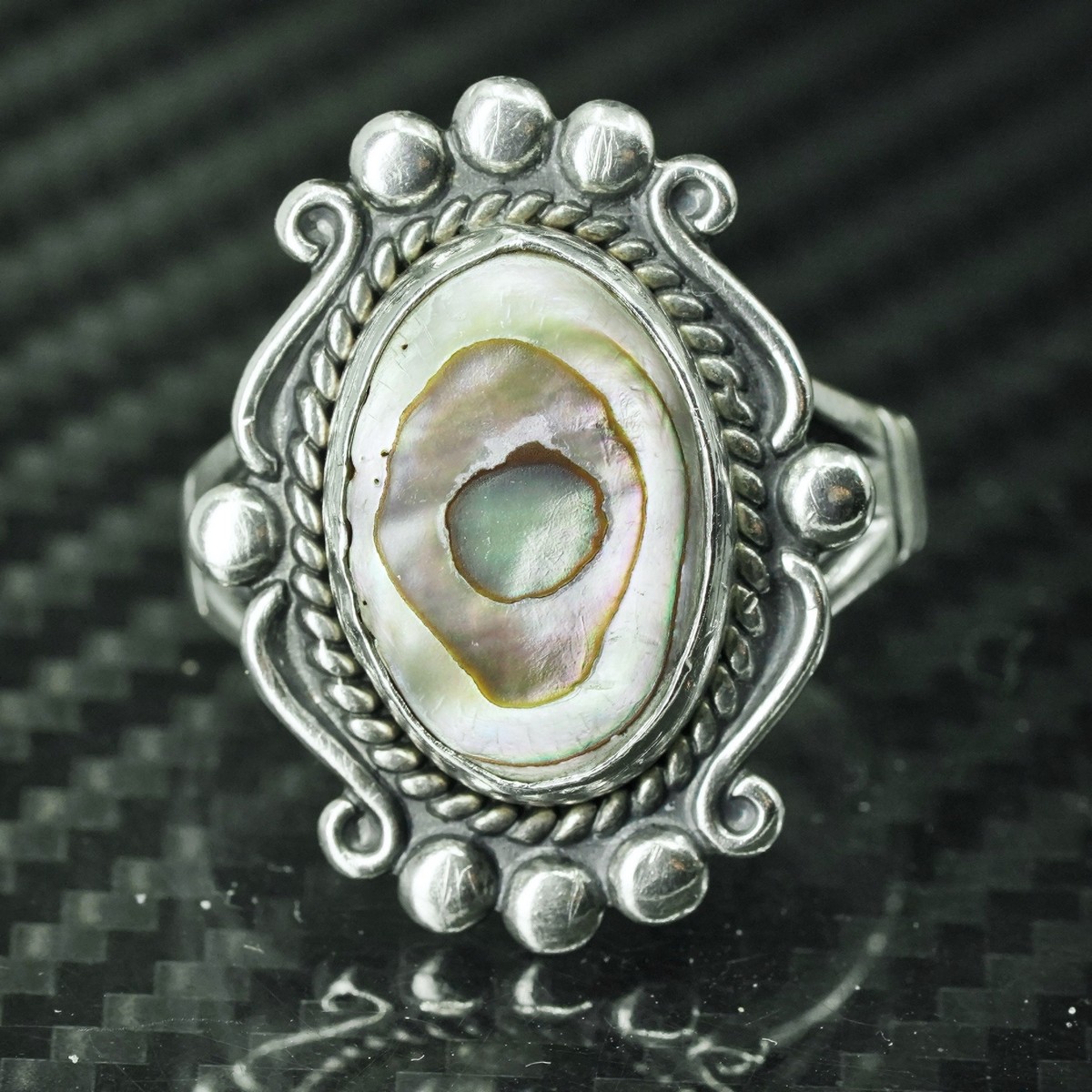 Mesmerizing Vintage Native American Navajo Abalone Square Sterling Silver Ring Mesmerizing Vintage Native American Navajo Abalone Square Sterling Silver Ring