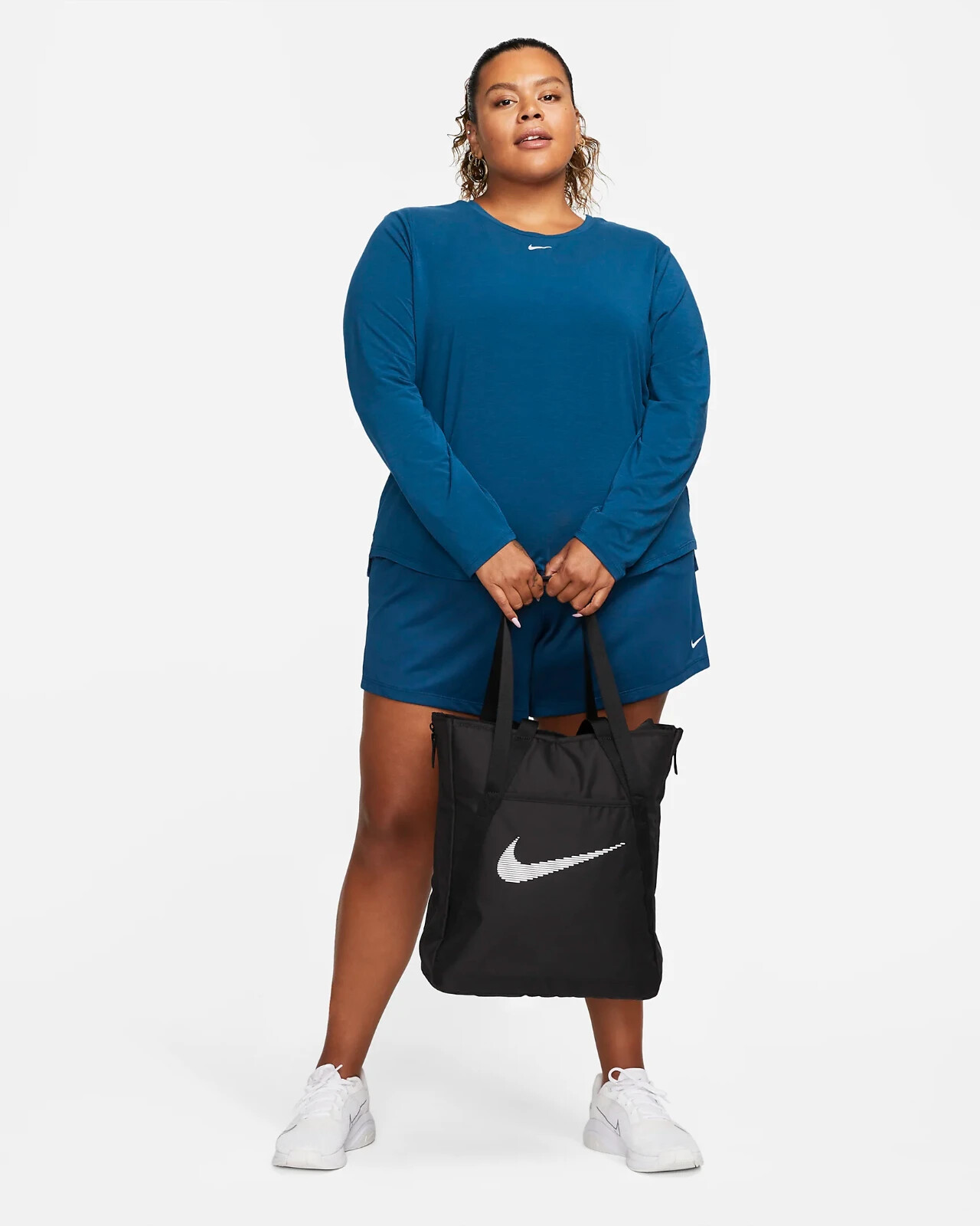 Nike Gym Training Tote 28L Bag Womens Black White Travel Everday New