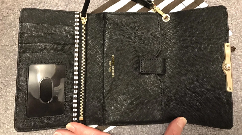 Henri Bendel Uptown Wallet Wristlet (Leather) - Image 4 of 4