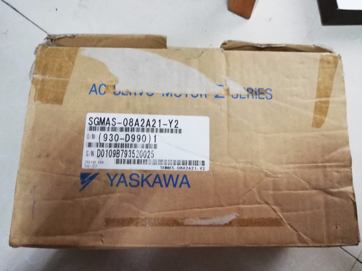 YASKAWA AC SERVO MOTOR SGMAS-08A2A21-Y2 SGMAS08A2A21Y2 NEW YASKAWA AC SERVO MOTOR SGMAS-08A2A21-Y2 SGMAS08A2A21Y2 NEW